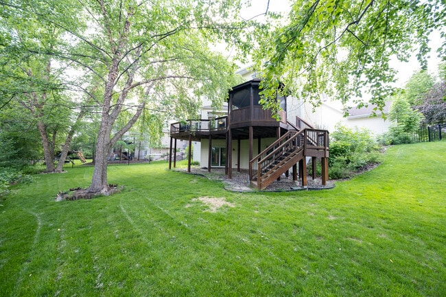 Building Photo - 4750 Merrimac Ct N