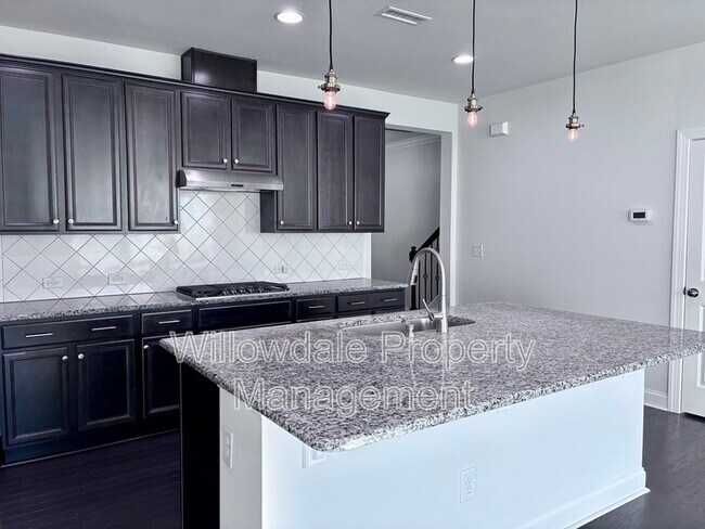 Building Photo - 1056 Midvale Ave