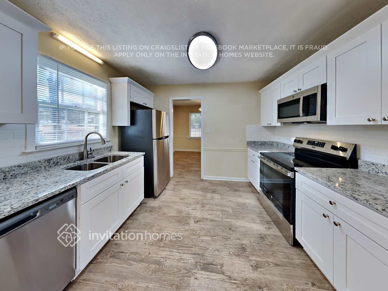 Building Photo - 4258 Castlegate Dr