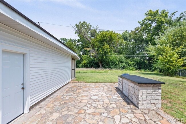 Building Photo - 227 Parkway Pl