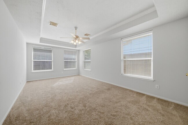 Building Photo - 1631 Crescent Shores Ln