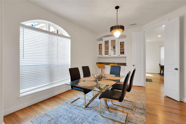 Building Photo - 7117 Prairieside Trl