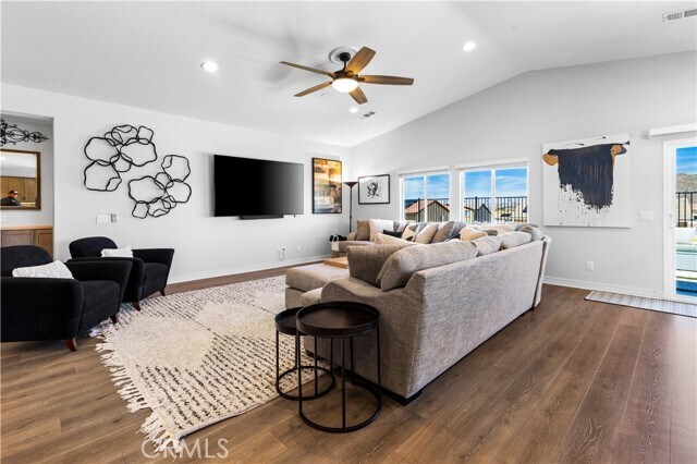 Building Photo - 30716 Foxhollow Dr