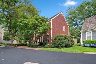 Building Photo - "Luxurious 3-Bed Retreat with Finished Bas...