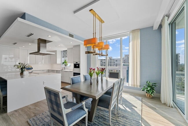 Building Photo - 3730 N Ocean Dr