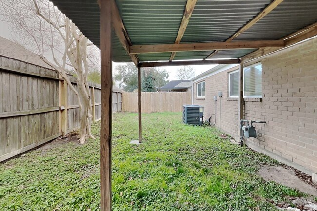 Building Photo - 6302 Crakston St