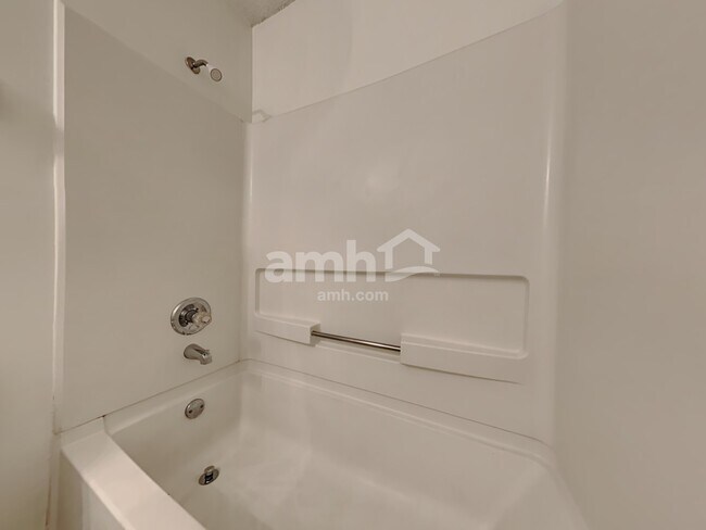 Building Photo - 2728 Green Turtle Trail