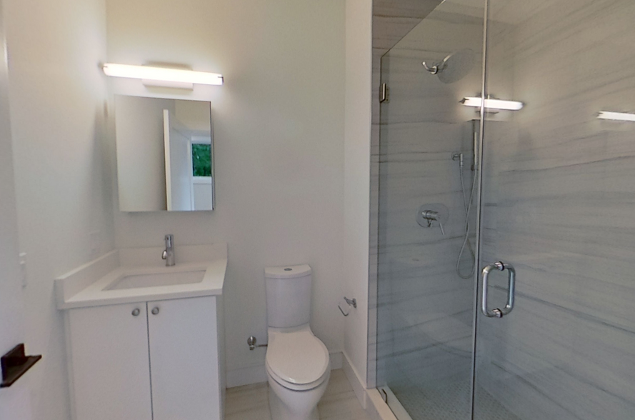 Apt 1 - 104 Warren St