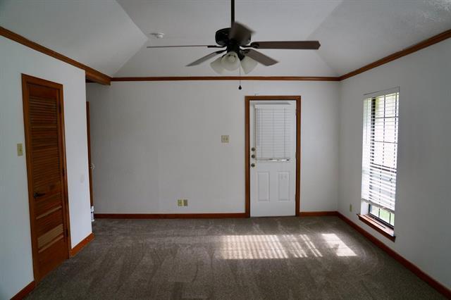 Building Photo - 405 S Denton Ave
