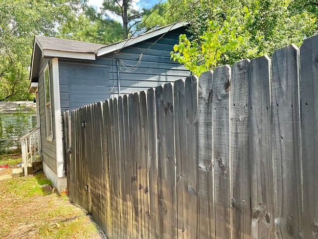Building Photo - 2 Bedroom 1 Bathroom/Springhill,La