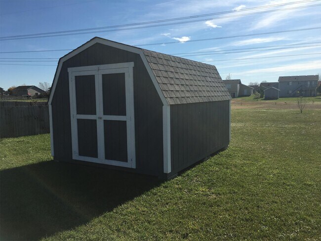 Building Photo - 5726 Egret Ave