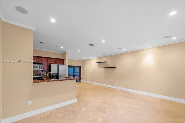 Building Photo - 2829 Coconut Ave