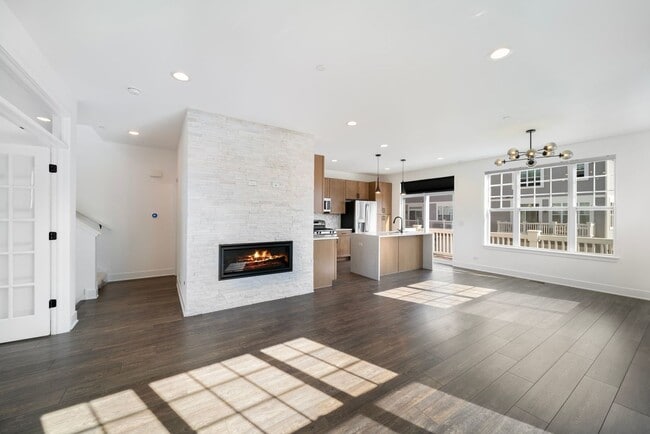 Building Photo - 322 Timberleaf Cir