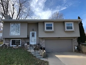 Building Photo - 3 Bed Home on Cul-de-Sac with Finished Basement, Fenced Yard & Garage