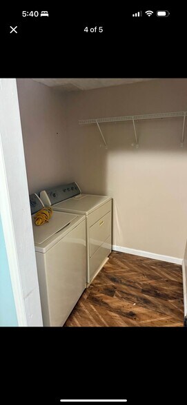 Building Photo - 976 Grapevine Rd