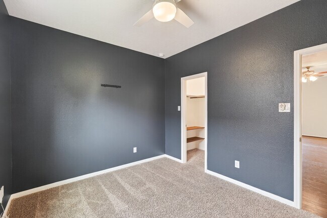 Building Photo - 12027 Rockridge Falls Dr