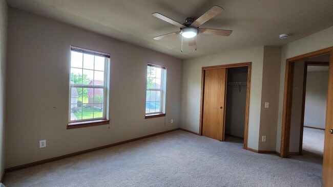 Building Photo - 9412 Briar Haven Dr