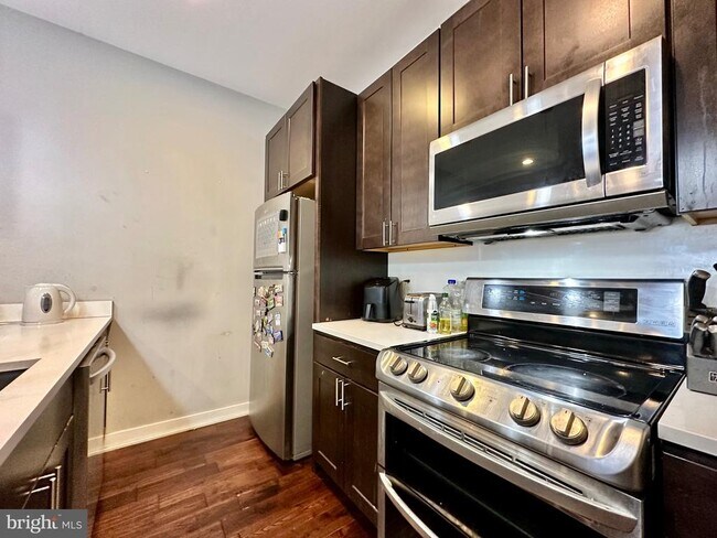 Building Photo - 922-26 N 17th St