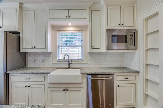 Building Photo - 4011 W 7th St