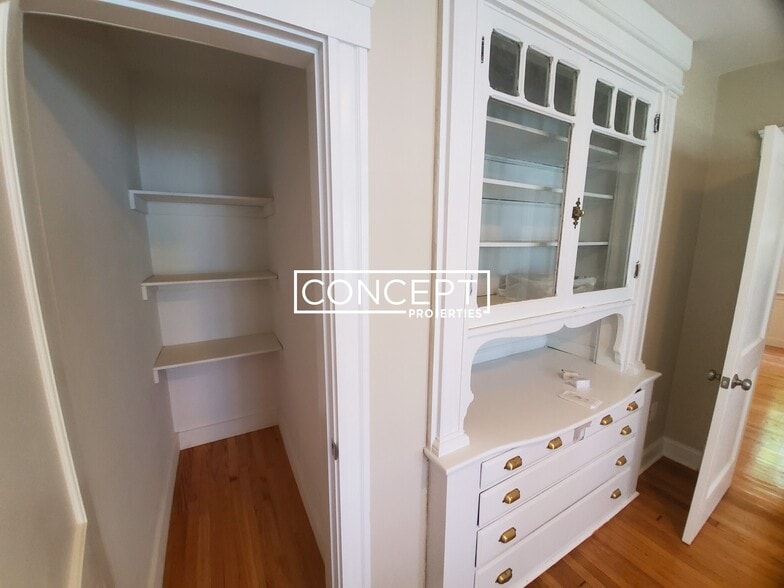 Building Photo - 21 Moraine St