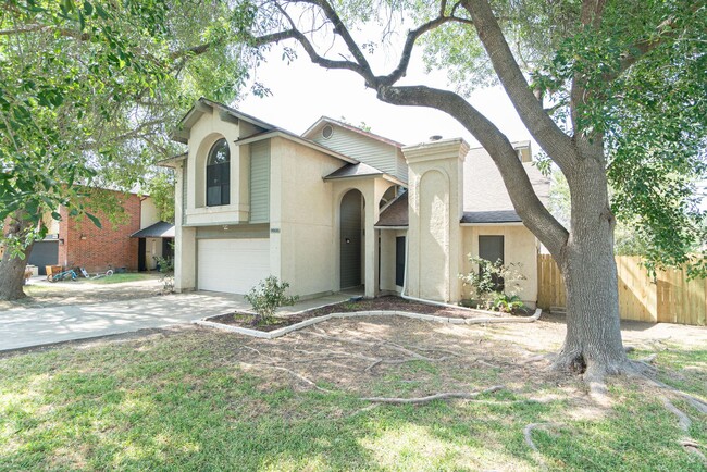 Building Photo - 2-Story Home with Huge Yard