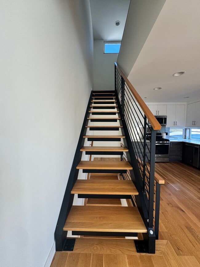 Building Photo - Elevate your living experience with this immaculate one bedroom town home! $2395