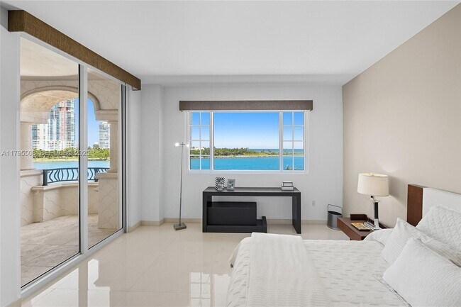 Building Photo - 7141 Fisher Island Dr