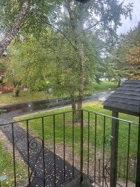 Building Photo - 1495 Bodwell Rd