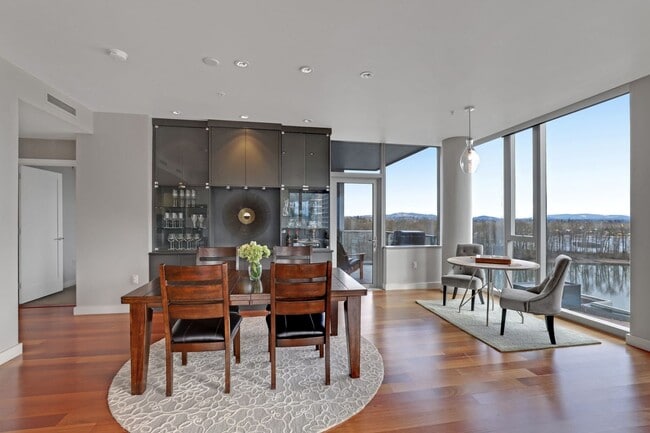 Building Photo - Elegant South Waterfront with 2 Parking Sp...