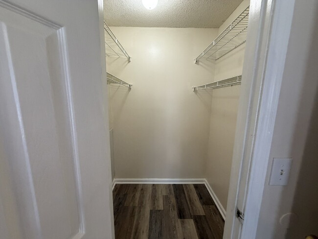 Building Photo - Condo for Rent