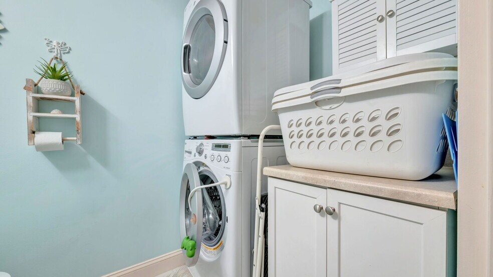 Laundry - 20 Silverwood Cir