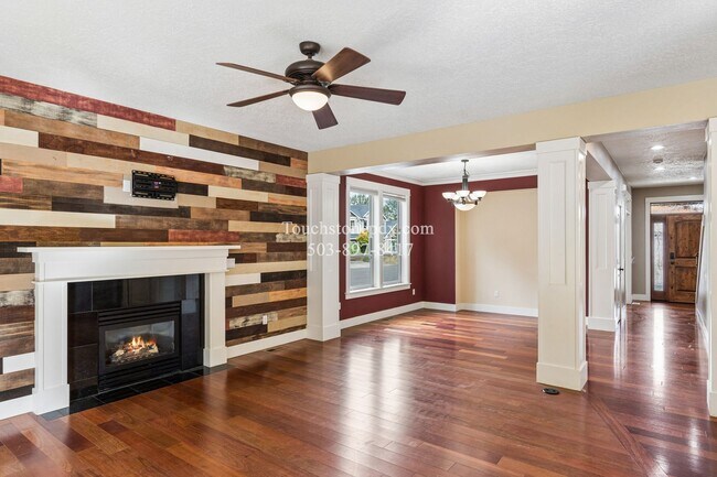 Building Photo - 37162 Coralburst St