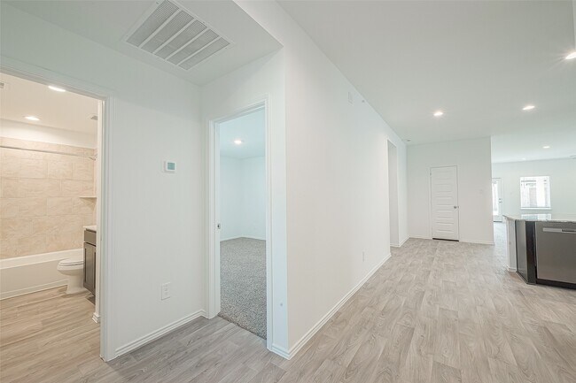 Building Photo - 2731 Willow Gulch Wy