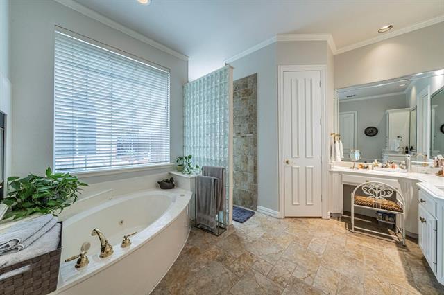 Building Photo - 5120 Ambergate Ln