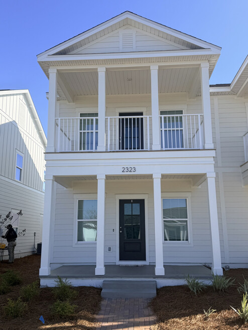 Building Photo - 2323 Discovery Loop