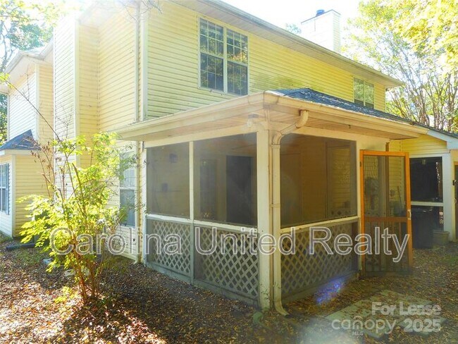 Building Photo - 6622B Bevington Ridge Rd