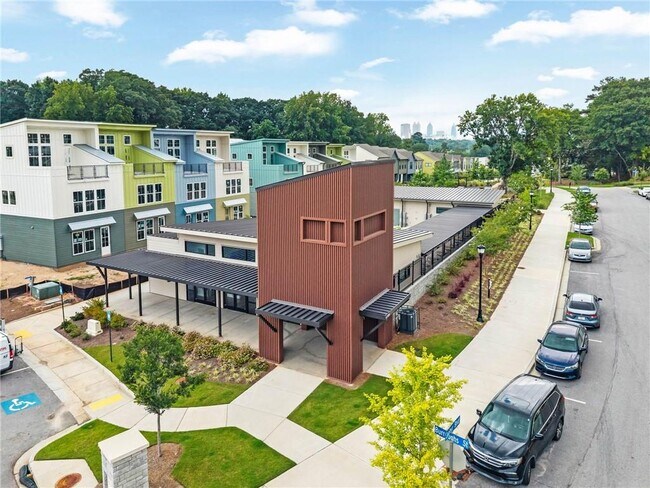 Building Photo - 1321 Breezy St SE