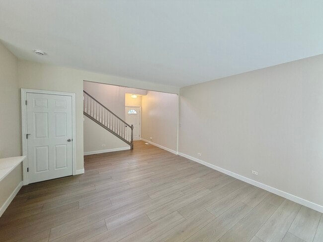 Building Photo - 25 Melrose Ct