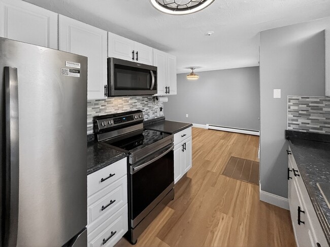 Building Photo - 213 Bayberry Hill Ln