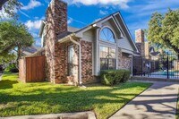 Building Photo - 449 Harris St