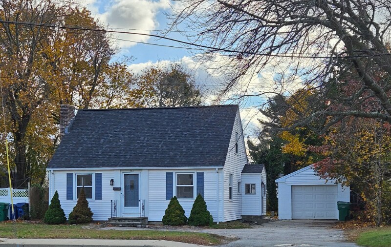 Primary Photo - 1162 Main Ave