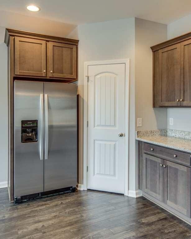 Building Photo - Fairview Station Charmer!  Perfectly comfortable 4/2.5 family home close to Westwood Elementary.