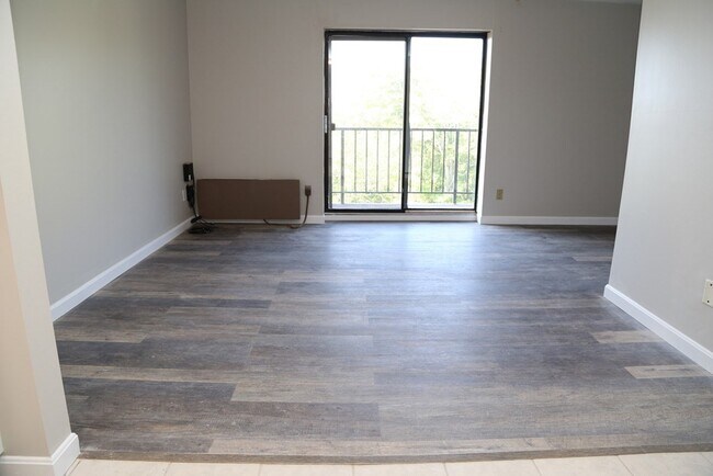 Building Photo - 40 Cochituate Rd