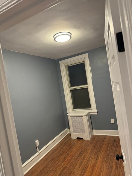 Building Photo - 6527 Guyer Ave