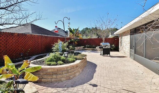 Building Photo - 6340 Ironside Dr S