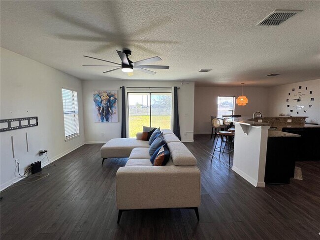 Building Photo - 2297 Caspian Dr