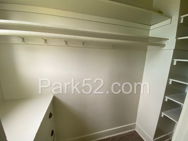 Building Photo - Beautiful 4 Bedroom in North Tacoma!