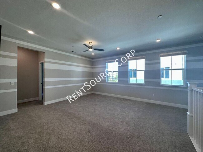 Building Photo - 27124 Observation Ct