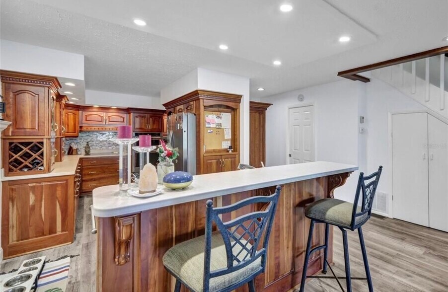 Building Photo - 25188 Marion Ave