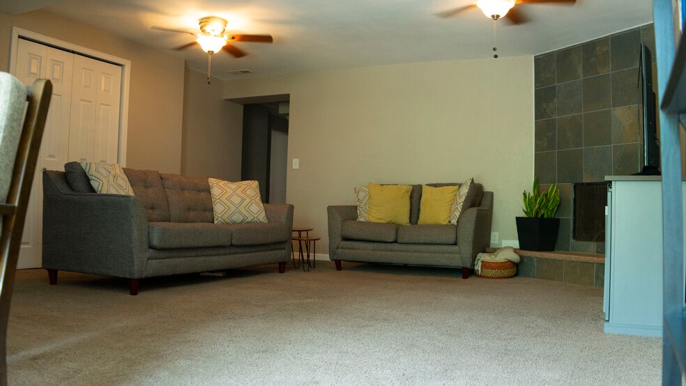 Building Photo - 217 S Yates St